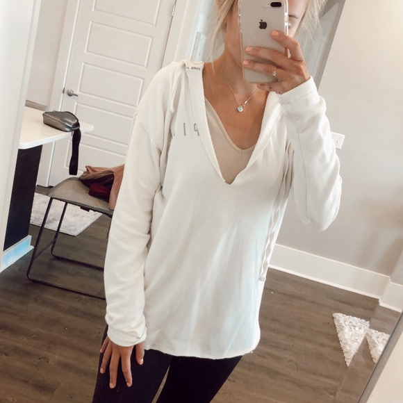 PINK Victoria's Secret Tops - White Victoria’s Secret Pink Hooded Pullover